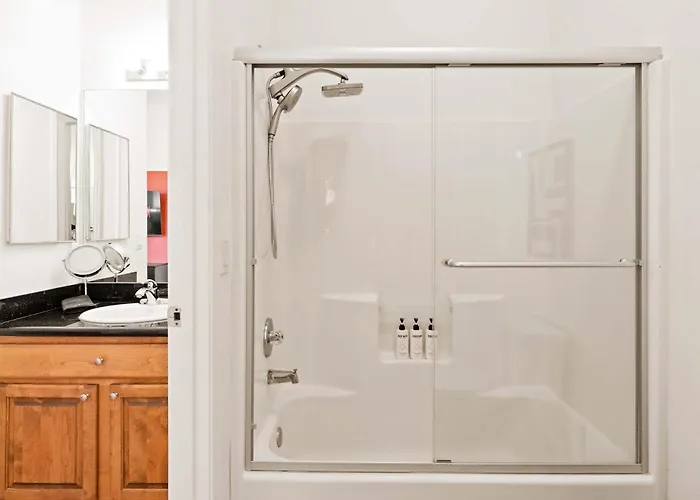 Holiday home Suncrest Retreat - Pool Pickleball Theater Scottsdale