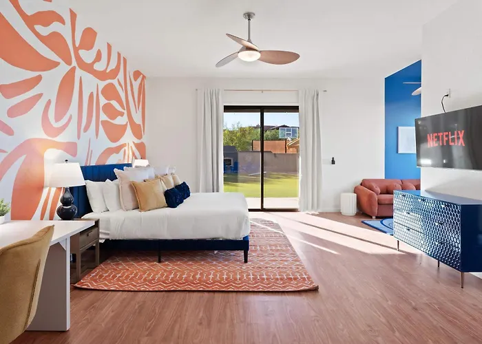 Holiday home Suncrest Retreat - Pool Pickleball Theater Scottsdale