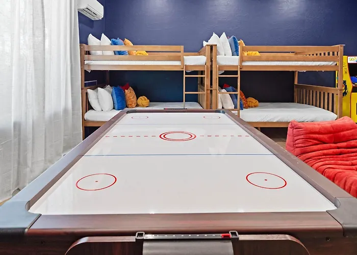 Suncrest Retreat - Pool Pickleball Theater Holiday home Scottsdale
