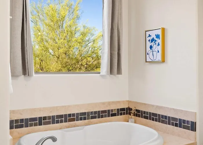 Suncrest Retreat - Pool Pickleball Theater * Scottsdale