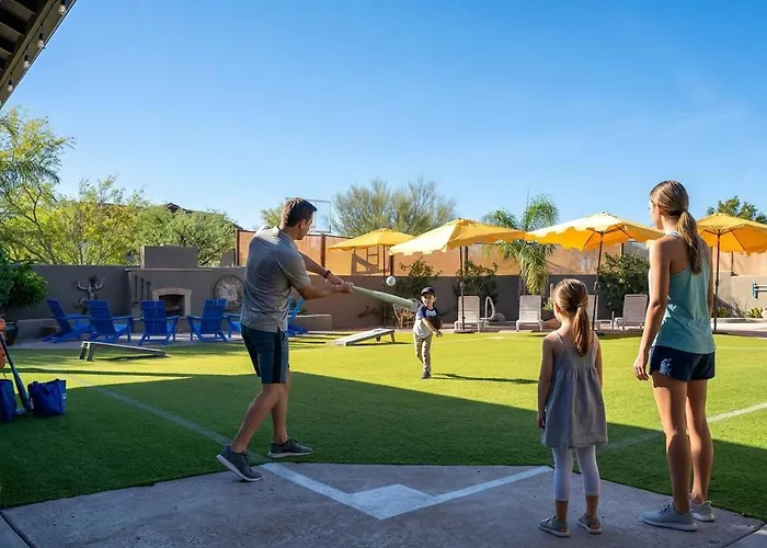Suncrest Retreat - Pool Pickleball Theater Holiday home Scottsdale