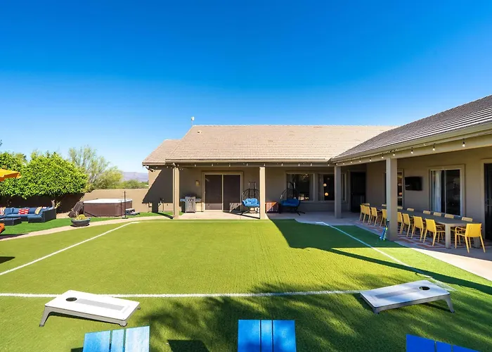 Suncrest Retreat - Pool Pickleball Theater Holiday home Scottsdale