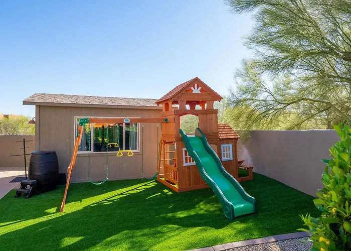 Holiday home Suncrest Retreat - Pool Pickleball Theater *